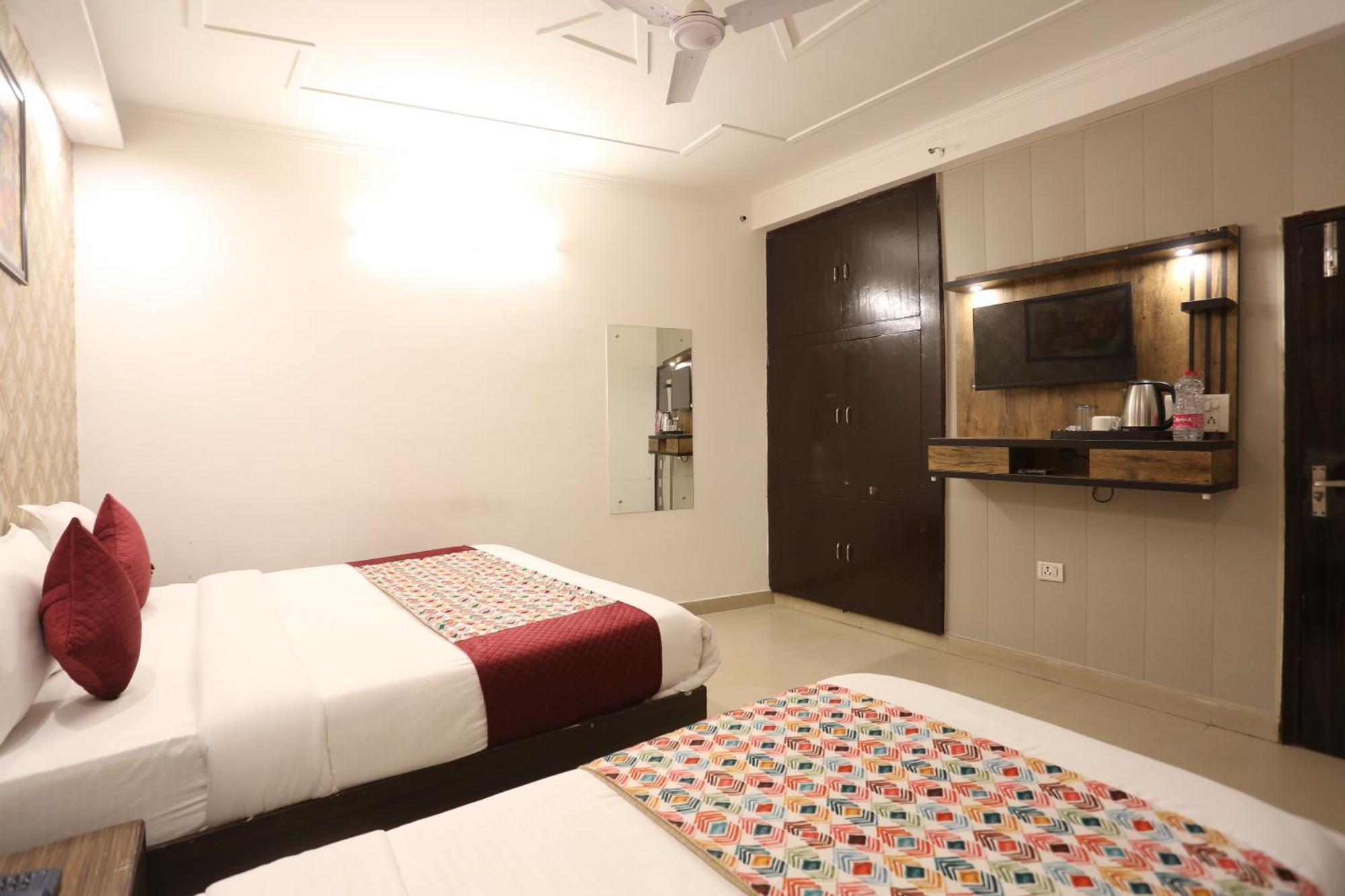 Backpackers - Ink Hotels Delhi Airport By Ss Group Neu-Delhi Exterior foto