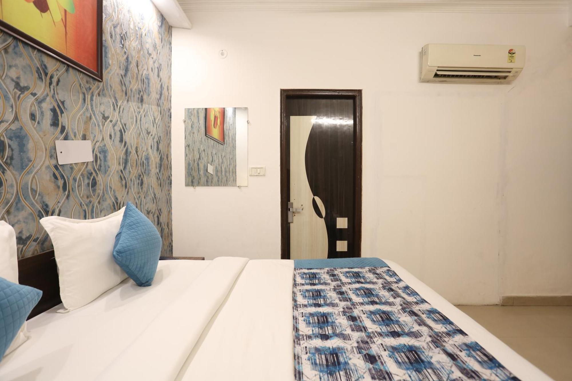 Backpackers - Ink Hotels Delhi Airport By Ss Group Neu-Delhi Exterior foto