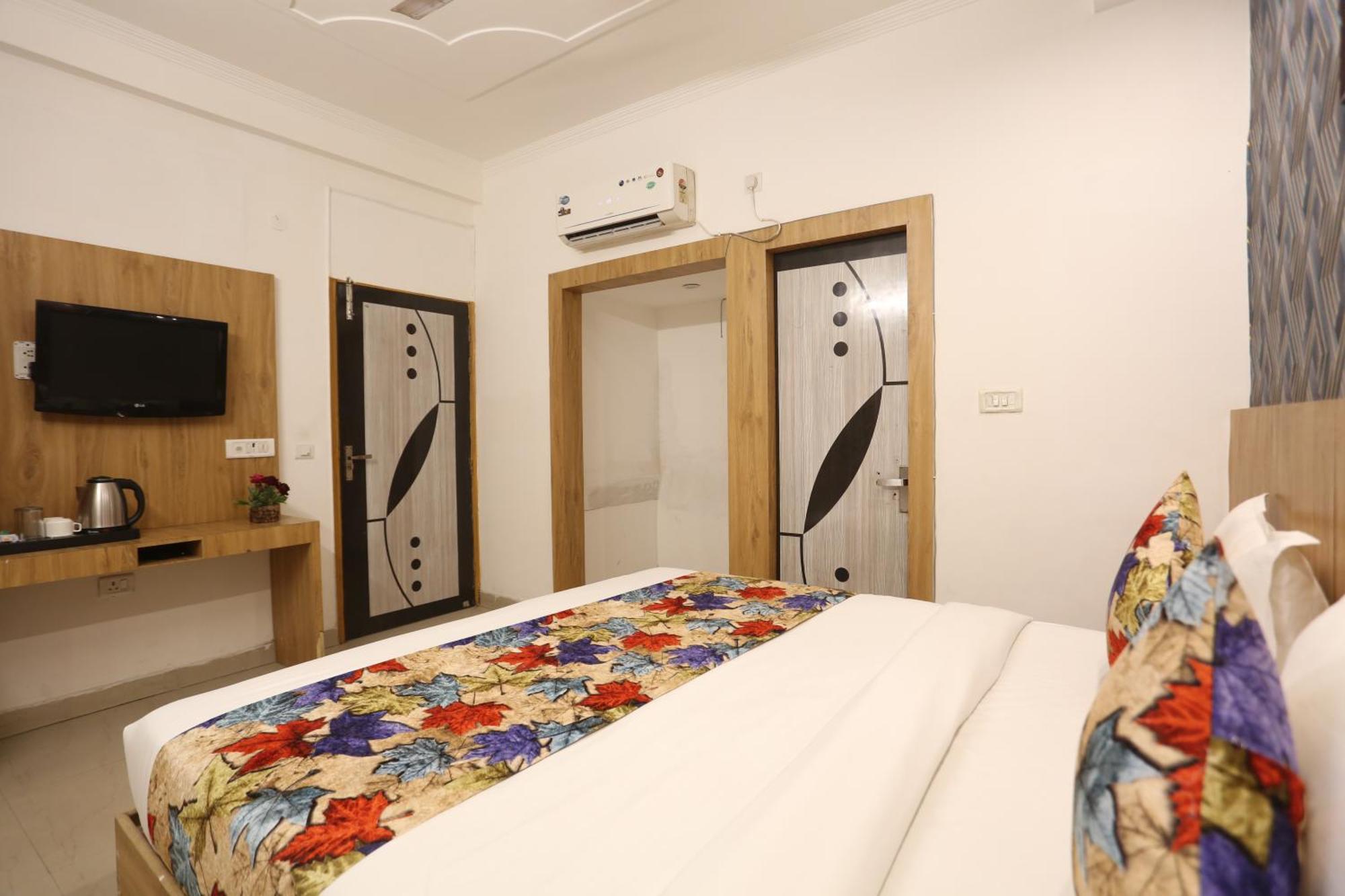 Backpackers - Ink Hotels Delhi Airport By Ss Group Neu-Delhi Exterior foto
