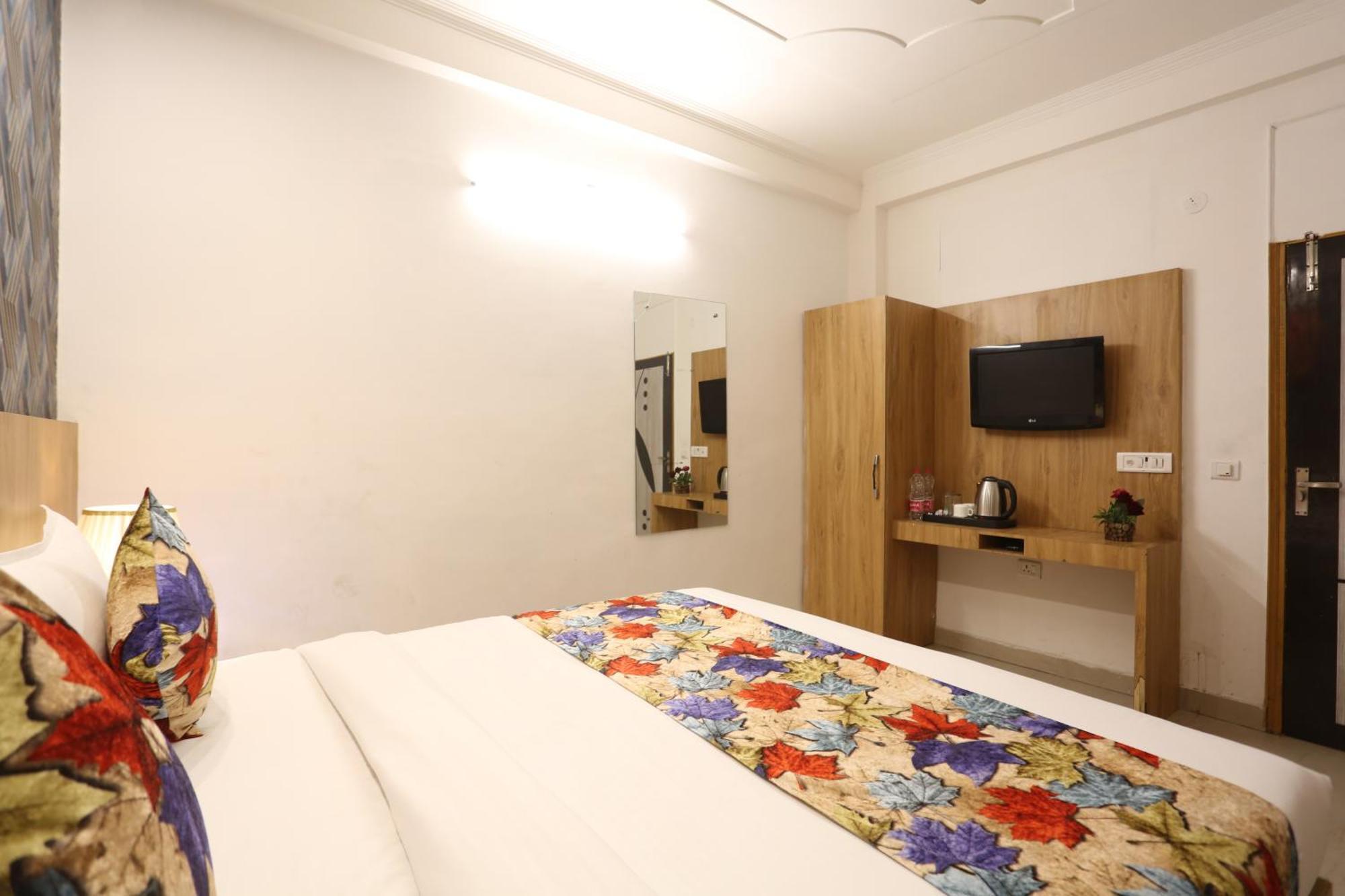 Backpackers - Ink Hotels Delhi Airport By Ss Group Neu-Delhi Exterior foto