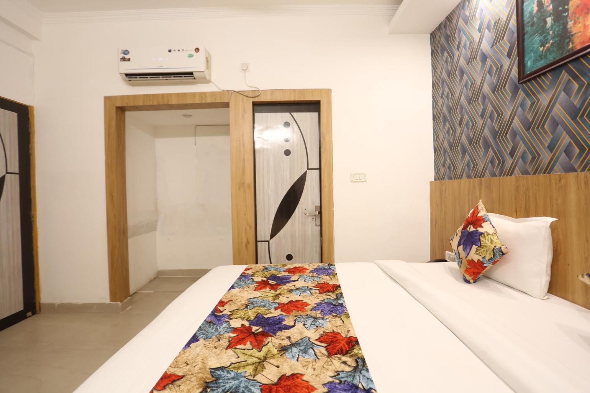 Backpackers - Ink Hotels Delhi Airport By Ss Group Neu-Delhi Exterior foto